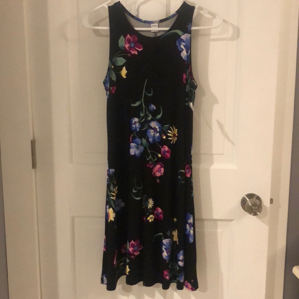 Old navy dress with tags